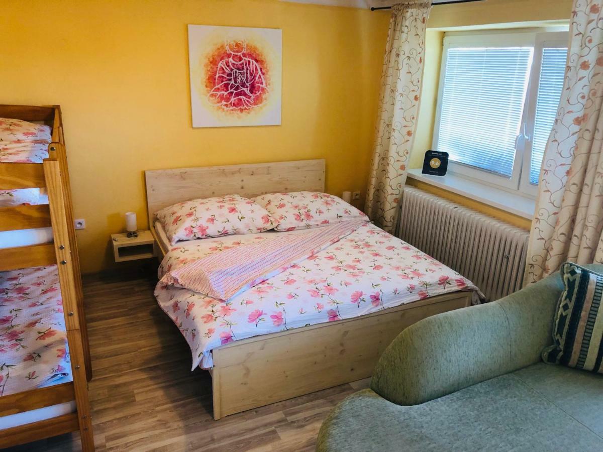 Hekel'S Privat Apartment Závažná Poruba Bagian luar foto